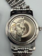 Load image into Gallery viewer, Zodiac Sea Wolf All Original Dial and Case, Automatic, 35mm