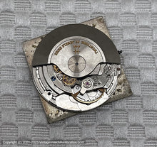 Load image into Gallery viewer, Hamilton 'Fontainebleau' Large Square Case with Date, Automatic, 35x35mm