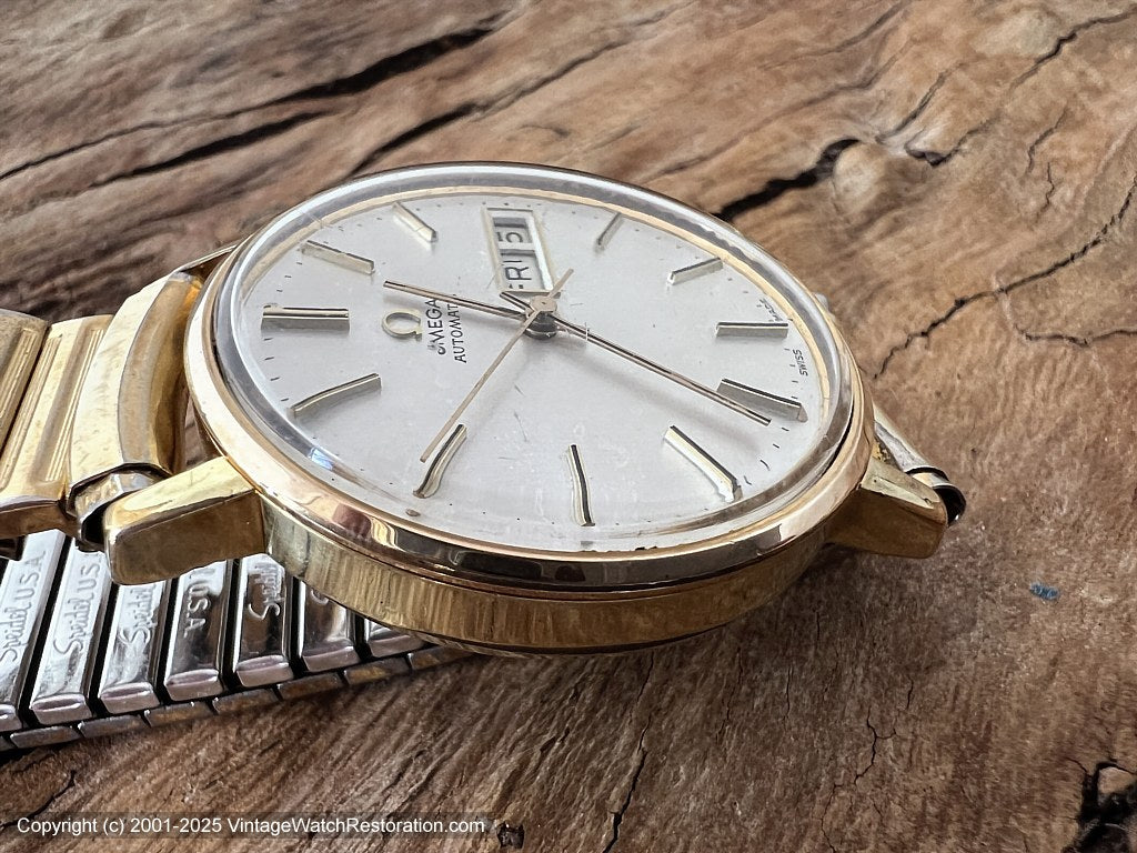 Omega Classic Silver Dial with Gold Hour Markers, Day-Date  display picture 2