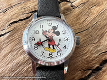 Load image into Gallery viewer, Bradley NOS Ladies/Girls Mickey Mouse, Manual, Small 26mm