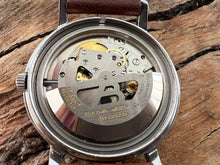 Load image into Gallery viewer, Bulova 'Aerojet' Oyster Dial with Date at 3 o'clock, Automatic, 35mm