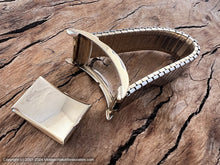Load image into Gallery viewer, Gruen Long Case Curvex Precision Stunner, Manual, 22.5x43mm