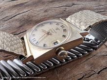 Load image into Gallery viewer, Wittnauer Textured Golden Oval Dial with Fish Scale Design Bracelet, Manual, 28x23.5mm