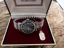 Load image into Gallery viewer, Elgin 'Buccaneer' Black Dial NOS with Original Box, Manual, 32mm