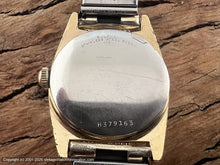 Load image into Gallery viewer, Bulova Textured Tonneau Case with Shield Design, Manual, 31x39mm