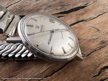 Load image into Gallery viewer, Omega Seamaster Textured Dial Date, Crisp Seamaster Logo on Case Back, Automatic, Large 34.5mm