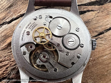 Load image into Gallery viewer, Universal 'Monodate' Original Cream Dial, Manual, Very Large 35mm