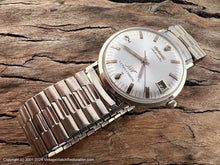 Load image into Gallery viewer, Longines 'Ultra-Chron' with Perfect Silver Dial, Date, Automatic, Large 35mm