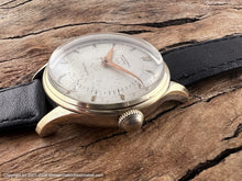 Load image into Gallery viewer, Universal Geneve Creamy Original Classic Dial with 14K Gold Cap on Bezel, Automatic, 33mm