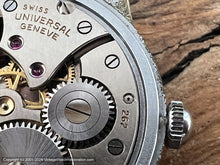Load image into Gallery viewer, Universal c.1942 Military Style Light Creamy Yellow Dial with Silver Applied Markers, Manual, 31.5mm