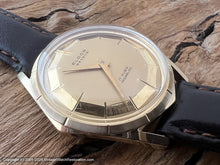 Load image into Gallery viewer, Eldor Geneve 'Spider Web' Dial in Gold in Octagonal Case, Manual, 34x40mm