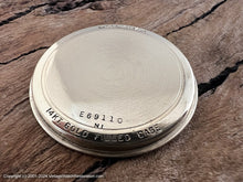 Load image into Gallery viewer, Accutron "Out-of-this-World" Bold Dial with Date, Railroad Approved R.R. 218-0, Electric, 34mm