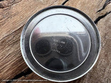 Load image into Gallery viewer, Qwatch (Japanese) Competition II with Rally Flags Day/Date, Automatic, 34.5mm