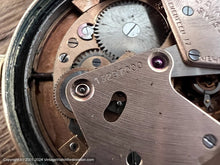 Load image into Gallery viewer, Omega Original Dial with Soft Patina,  Bumper Automatic, 33.5mm