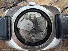Load image into Gallery viewer, Caswatch Deluxe Calendar Stainless Steel Tonneau Divers with Date, Manual, 39x44mm