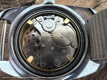 Load image into Gallery viewer, Splendy Black Dial Divers with Black Bezel Ring and Date, Manual, Large 37mm