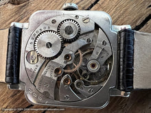 Load image into Gallery viewer, Illinois 'New Yorker' Two-Tone Dial with 9 o'clock Sub Dial, Manual , 28x34mm