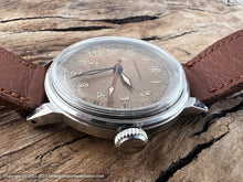 Load image into Gallery viewer, Girard-Perregaux Golden Rainbow Hued Dial with Red Lume Tipped Second Hand, Manual, 32mm