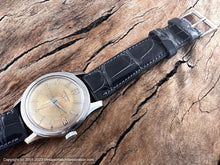 Load image into Gallery viewer, Longines Exquisite Two-Tone Golden Patina Dial, Manual, 34mm