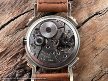 Load image into Gallery viewer, Bulova Pie-Pan Cream Dial in Knot-Design Case, Manual, 29mm