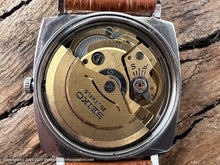 Load image into Gallery viewer, Seiko 'Sea Lion' 23 Jewel Mustard Dial, Day-Date, Automatic, 35x35mm