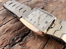 Load image into Gallery viewer, Hamilton 'Fontainebleau' Large Square Case with Date, Automatic, 35x35mm