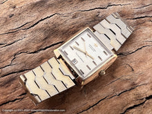 Load image into Gallery viewer, Hamilton 'Fontainebleau' Large Square Case with Date, Automatic, 35x35mm