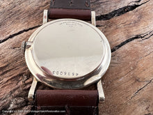 Load image into Gallery viewer, Bulova 'Berkshire' with Parchment Dial, Gold Hands and Golden Case, Manual, 30.5 mm
