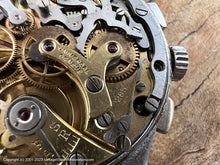Load image into Gallery viewer, Universal 'Compur' Chronograph c.1940s with Lovely Original Dial, Manual, 34.5mm