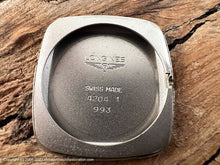 Load image into Gallery viewer, Longines Brushed Linen Dial in a Tonneau Case with Mesh Bracelet with Box, Automatic, 30x30mm
