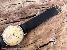 Load image into Gallery viewer, Zenith Yellow Patina Dial with Fine Black Numbers c1940s, Manual, 33mm