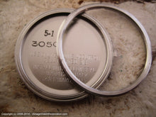 Load image into Gallery viewer, Accutron TV Style Gray-Silver Dial with Date, Electric, 36x43mm