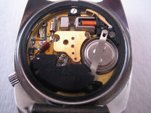 Load image into Gallery viewer, Perfect Accutron Date with Brushed Silver Case, Electric, 35.5mm