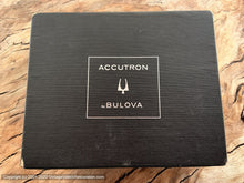 Load image into Gallery viewer, Bulova Accutron Railroad Approved c.1968, Electric, Large 35mm
