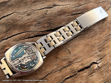 Load image into Gallery viewer, Accutron Spaceview First Year of Issue in Asymmetrical Case with 14K Gold Inlay -- Rare, Electronic, 33.5x40mm