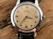 Load image into Gallery viewer, Amko Pefect Golden Dial with Waffle Pattern, Manual, 32mm