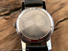 Load image into Gallery viewer, Amko Pefect Golden Dial with Waffle Pattern, Manual, 32mm