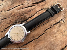 Load image into Gallery viewer, Amko Pefect Golden Dial with Waffle Pattern, Manual, 32mm