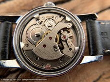 Load image into Gallery viewer, Amko Pefect Golden Dial with Waffle Pattern, Manual, 32mm