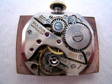 Load image into Gallery viewer, Bulova Art Deco Gem Tank Original, Manual, 22x34mm