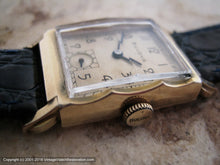 Load image into Gallery viewer, Wonderful Bulova Champagne Dial with Scalloped Case, Manual, 21.5x37.5mm