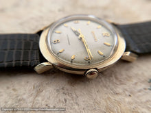 Load image into Gallery viewer, Bulova Oval Shape Case c.1962, Manual, 32x41mm