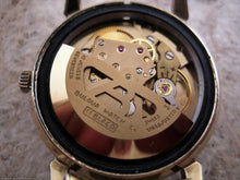 Load image into Gallery viewer, Bulova Gleaming Golden Roman Style Dial with Date, Automatic, 33mm