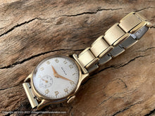 Load image into Gallery viewer, Benrus White Dial and Original Kreisler Bracelet with Box , Manual, 30mm