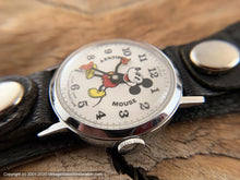 Load image into Gallery viewer, Bradley Mickey Mouse in Perfect Condition on Wide Strap, Manual, 34mm
