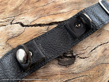 Load image into Gallery viewer, Bradley Mickey Mouse in Perfect Condition on Wide Strap, Manual, 34mm
