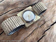 Load image into Gallery viewer, Bulova Original Silver Cross Hair Design Dial in Golden Square Case , Manual, Square 31x31mm