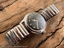 Load image into Gallery viewer, Bulova 23 Jewel Black Starburst Design Dial, Automatic, 32mm