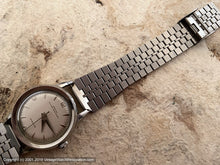 Load image into Gallery viewer, Croton Nivada Grenchen Lovely Minty 'Gladiator', Manual, 32mm