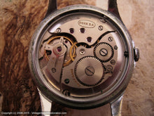Load image into Gallery viewer, Doxa Military Caliber 942 with Original Champagne Dial, Manual, 32mm